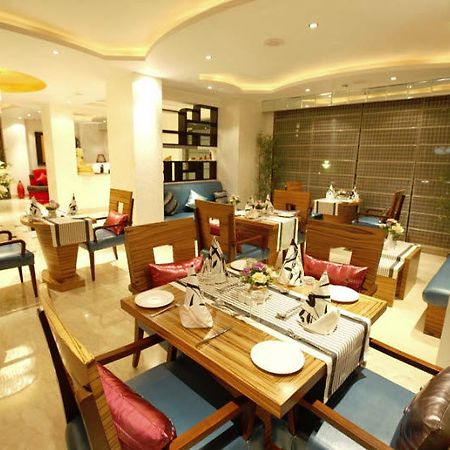 Hotel Star Rocks 뉴델리 외부 사진